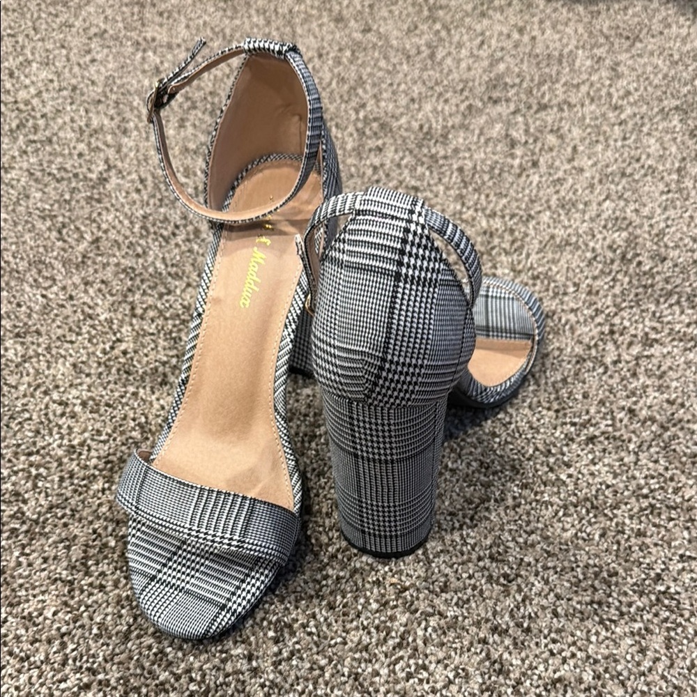 Buckle Black and White Heeled Sandals with Ankle Strap